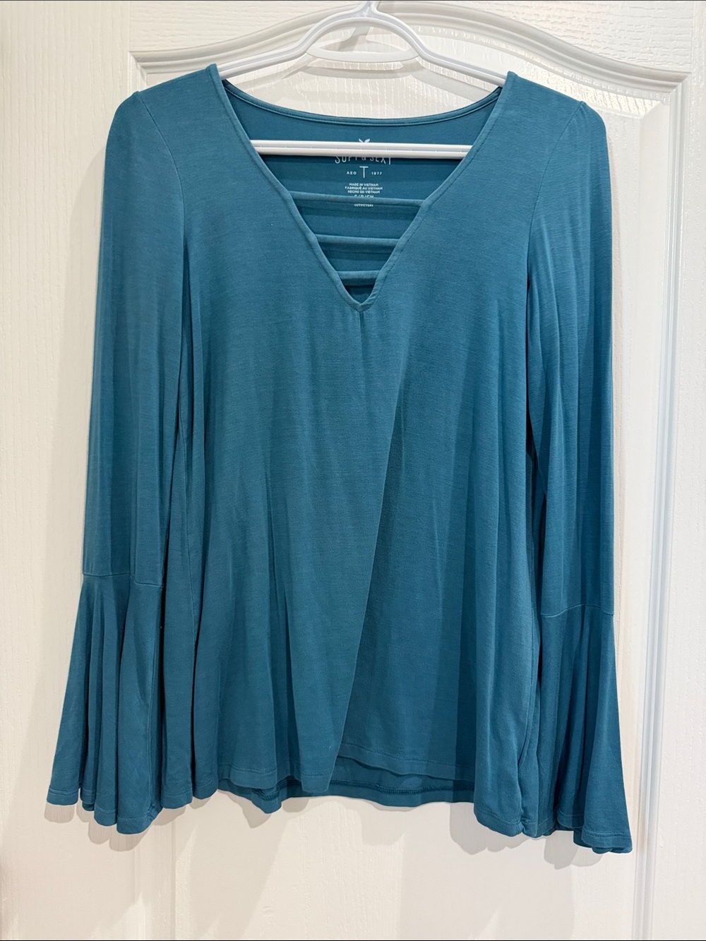 American Eagle Outfitters soft & sexy Teal V-Neck Long Sleeve Bell Sleeve Top S